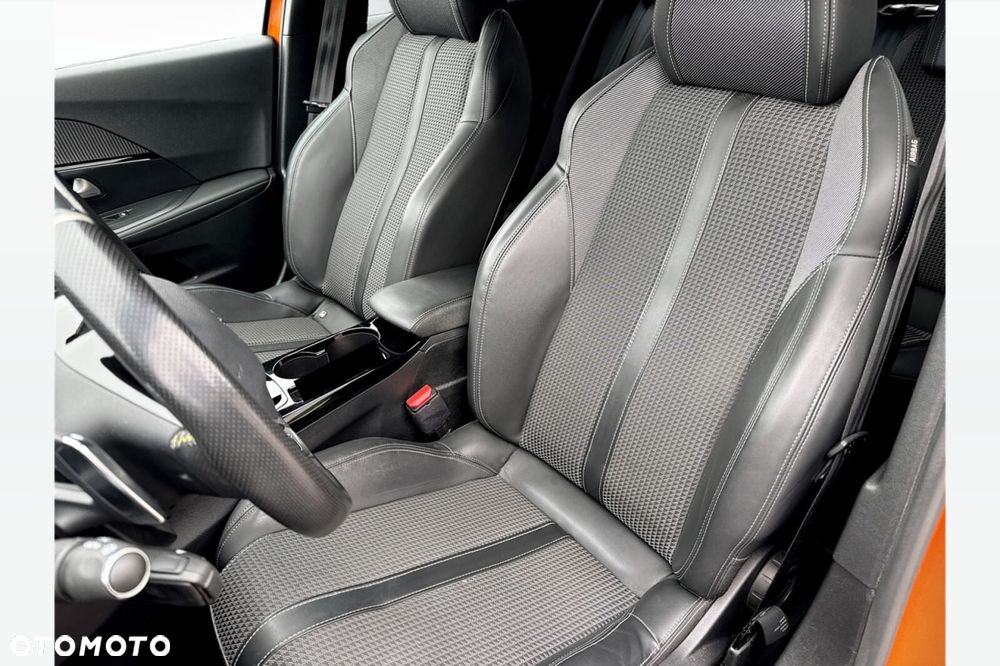 Peugeot 2008 1.5 BlueHDi GT Line S&S EAT8 - 16