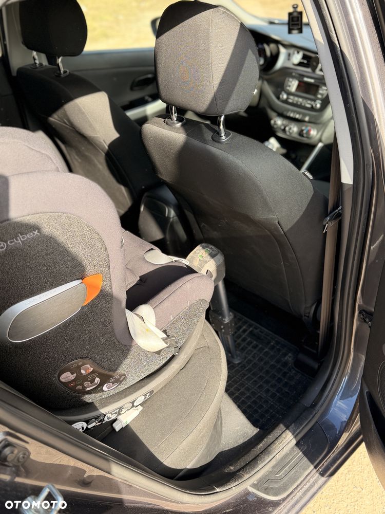 Kia Ceed - 8