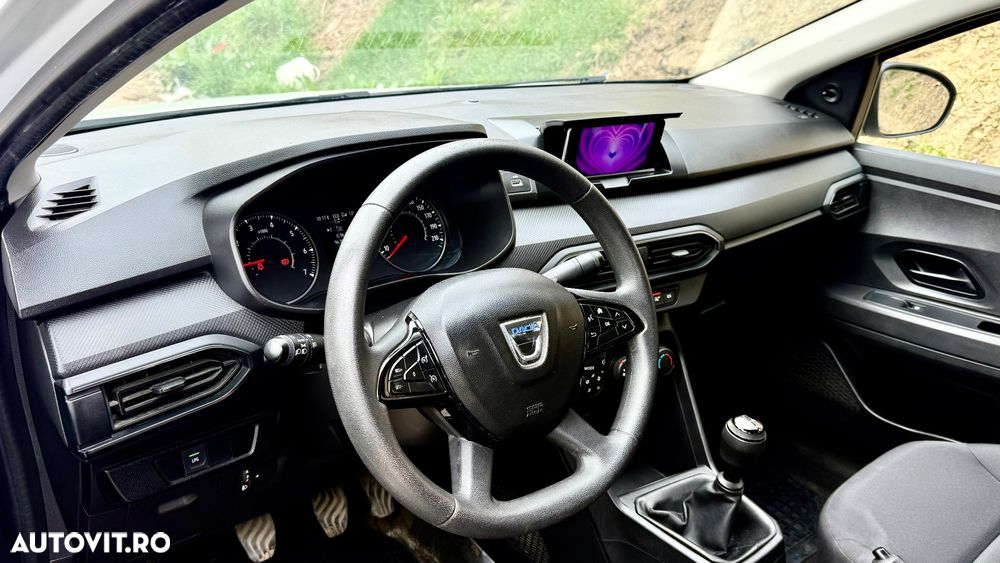 Dacia Logan TCe 90 MT6 Comfort - 9