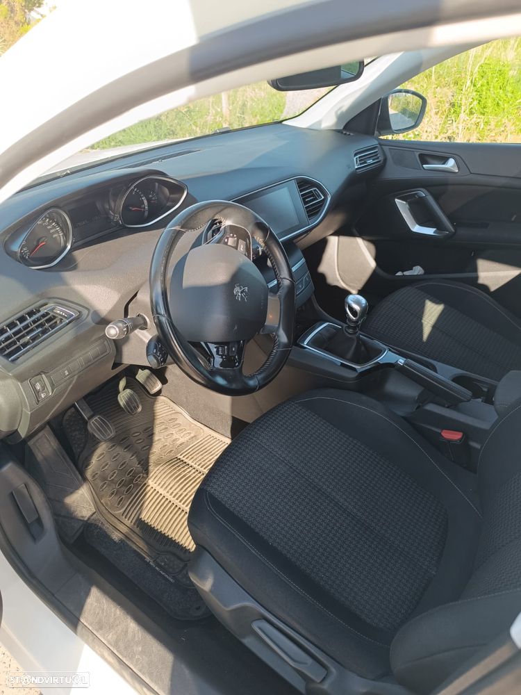 Peugeot 308 SW BlueHDi 130 Stop & Start Allure - 4