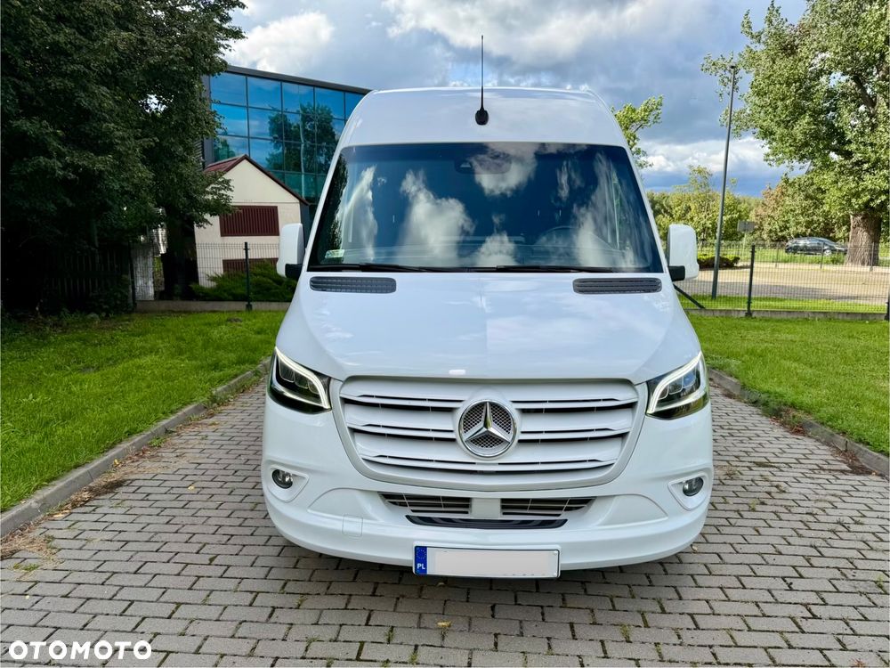 Mercedes-Benz Sprinter L2H2 - 1