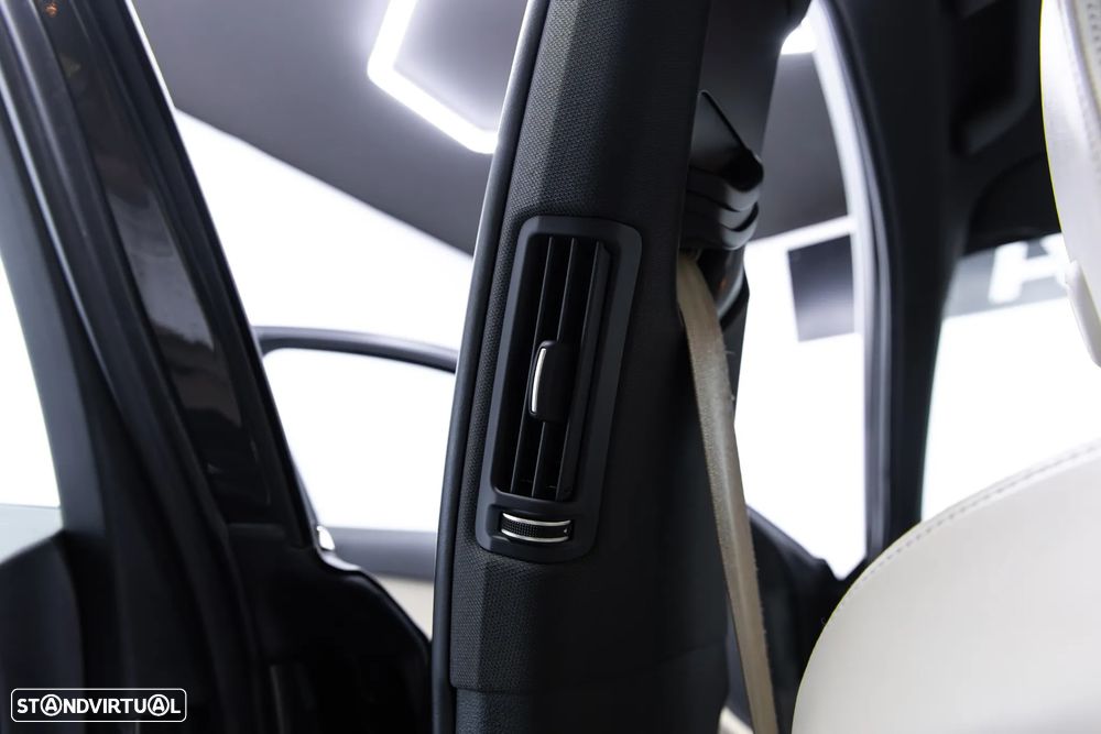 Audi A6 Avant 3.0 TDI V6 quattro S-line S tronic - 37