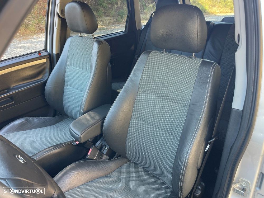 Opel Meriva 1.3 CDTI Cosmo - 25