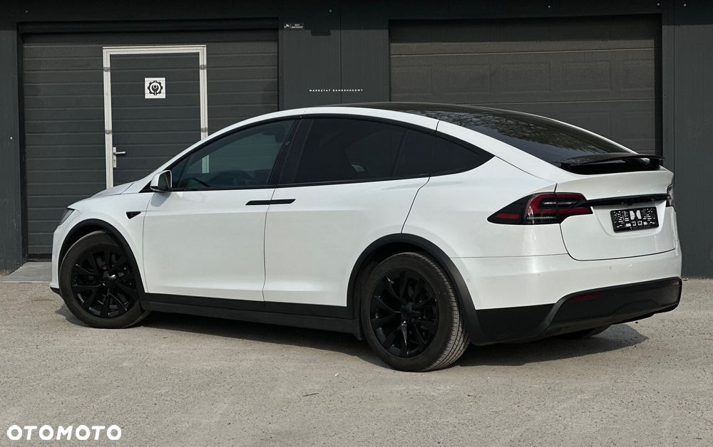 Tesla Model X Performance - 3