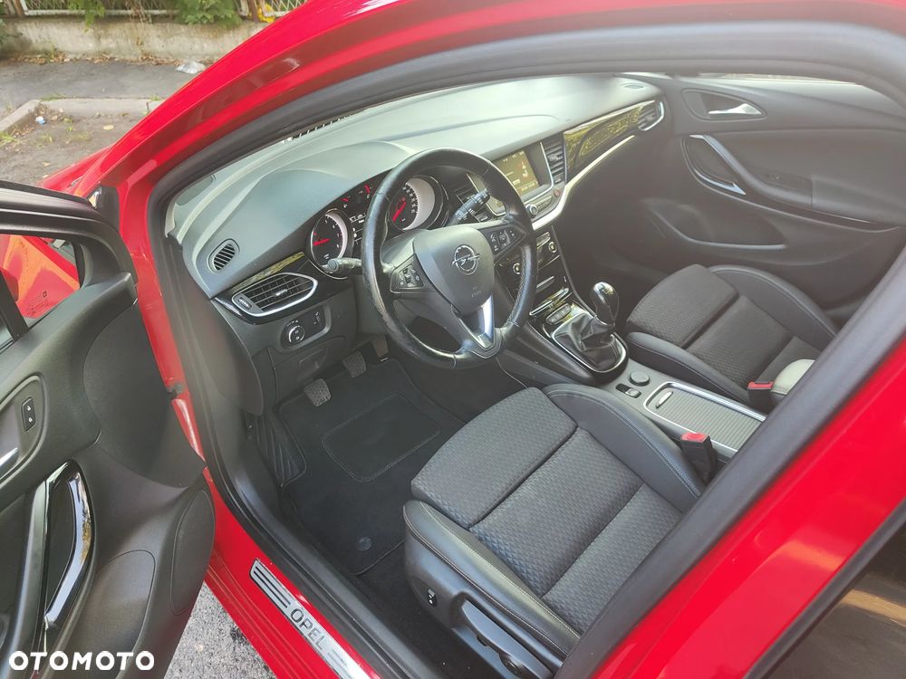 Opel Astra 1.4 Turbo Sports Tourer Innovation - 16
