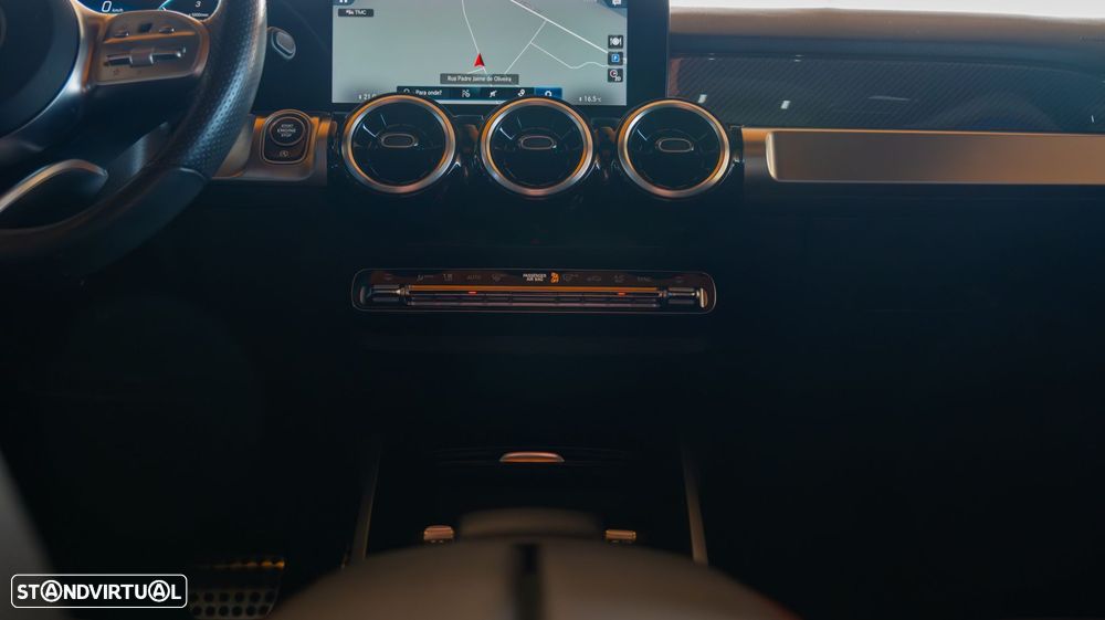 Mercedes-Benz GLB 200 d AMG Line - 23