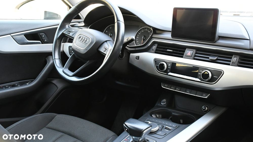 Audi A4 Avant 2.0 TDI S tronic - 16