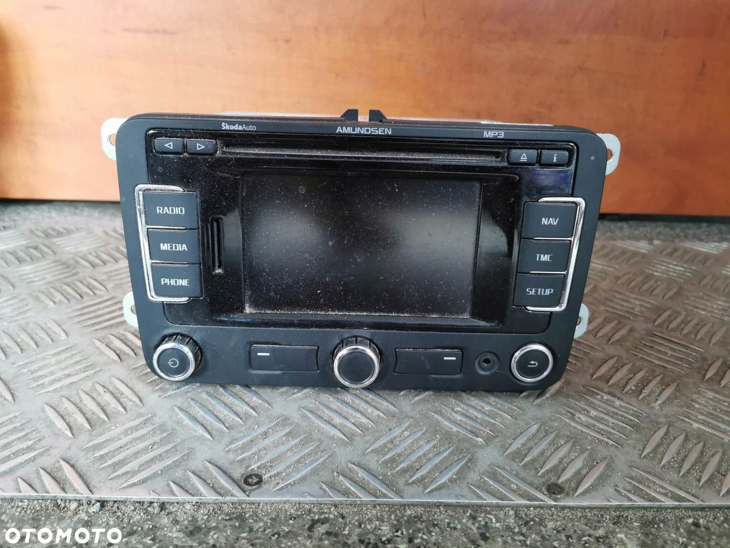 RADIO NAWIGACJA SKODA OE 3T0035191A - 2