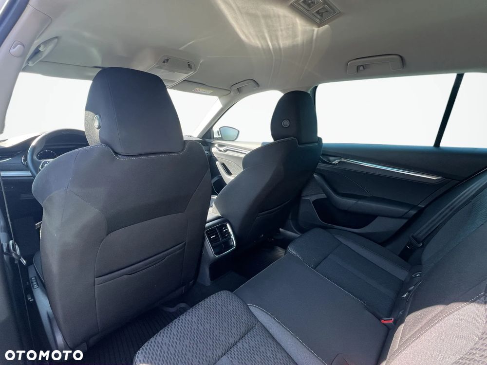 Skoda Octavia 2.0 TSI 4x4 Style DSG - 11