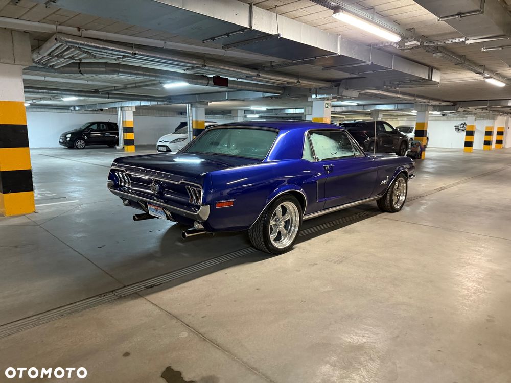 Ford Mustang - 14