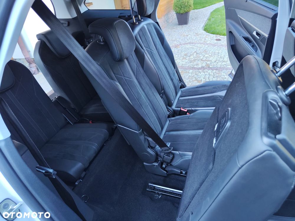 Peugeot 5008 - 8