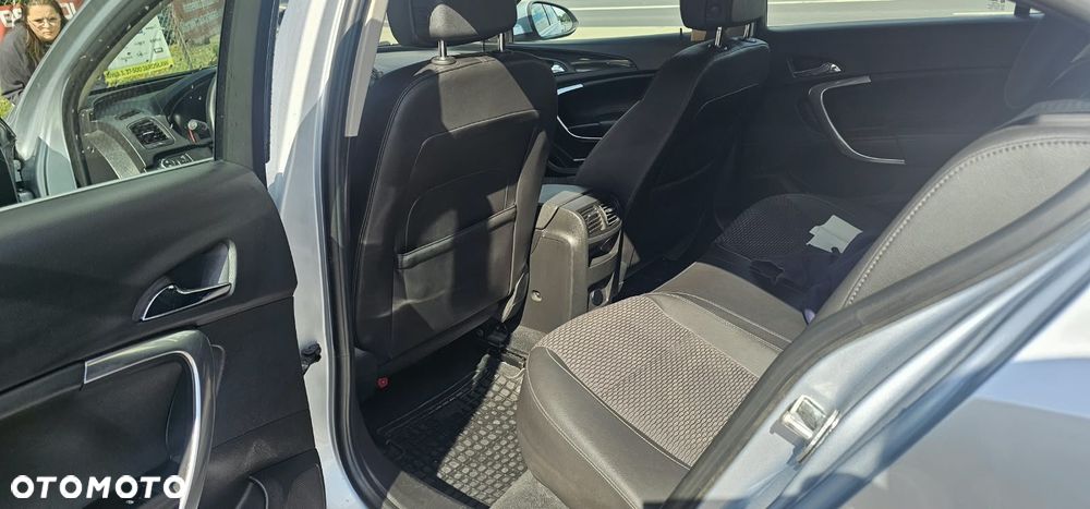 Opel Insignia - 17