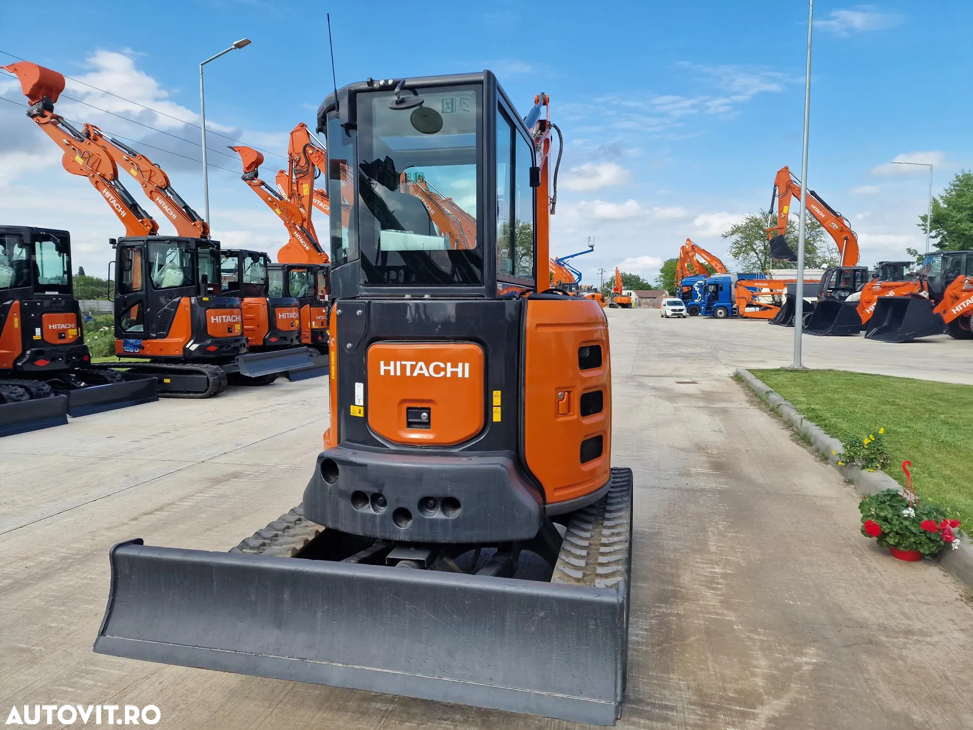 Hitachi ZX38, 2021, 1.376h, CUPLA RAPIDA+3 CUPE, 3,9tone, Ad sapare 4m, Inst picon, Aer conditionat, Senile 80% ok, produs in JAPONIA, posibilitate leasing 4 ani-PROMOTIE 36.900 EUR+Tva - 11