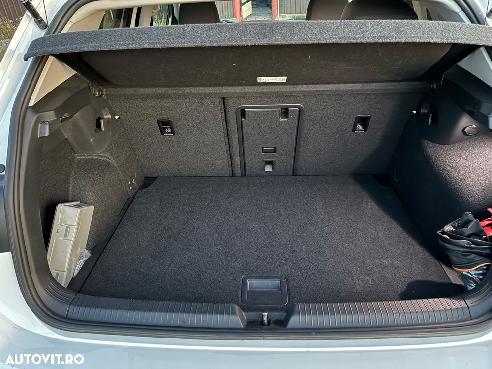 Volkswagen Golf 1.0 TSI Life - 15