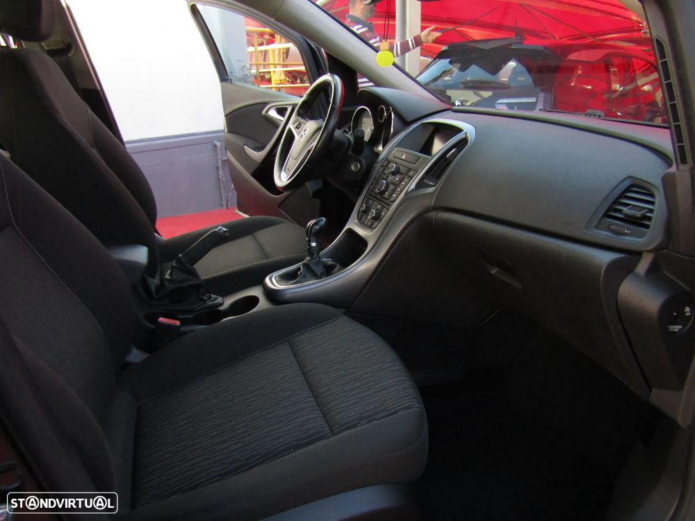 Opel Astra Sports Tourer - 5