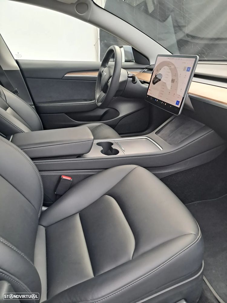 Tesla Model 3 Long-Range Dual Motor AWD - 18