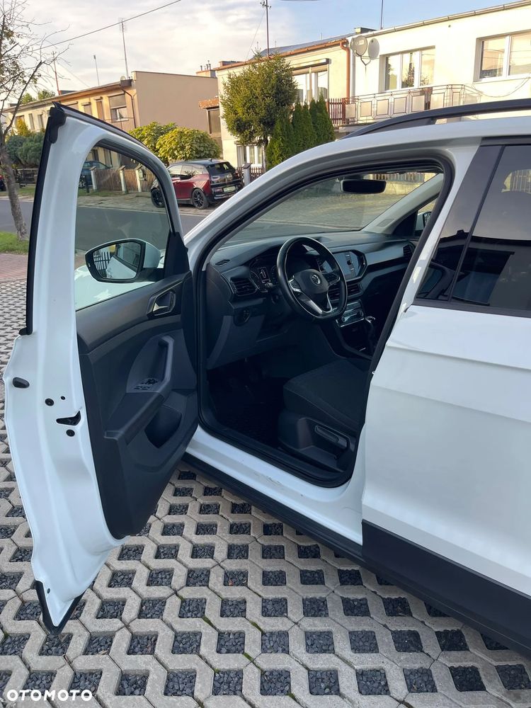 Volkswagen T-Cross - 16