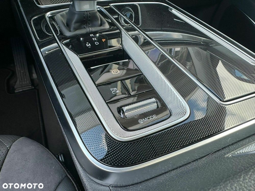 Hongqi HS5 - 16