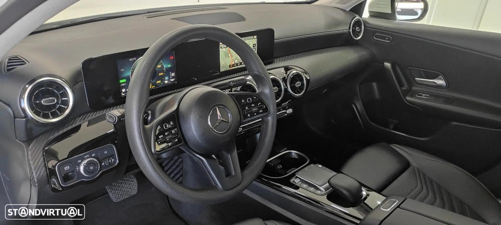 Mercedes-Benz A 250 - 18