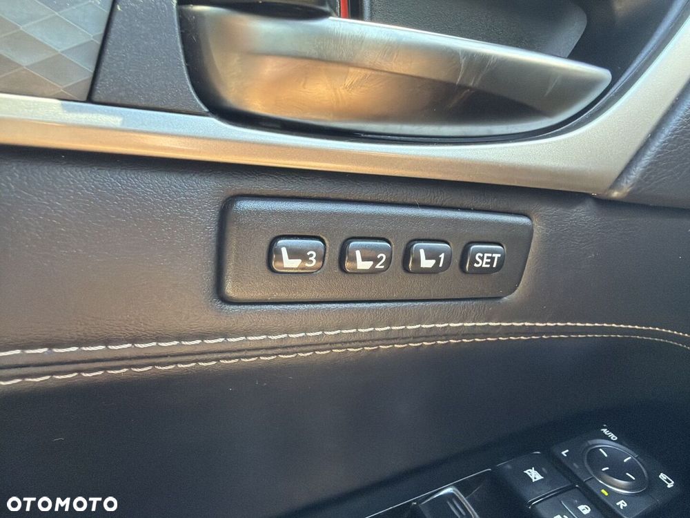 Lexus GS - 23