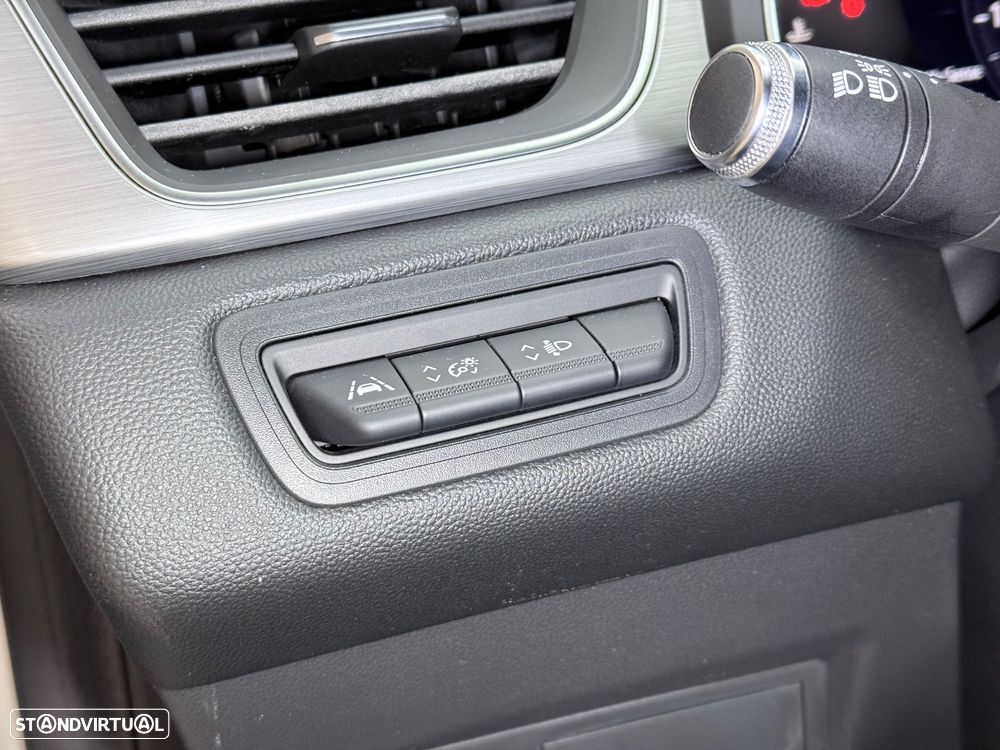 Renault Captur 1.0 TCe Exclusive - 18