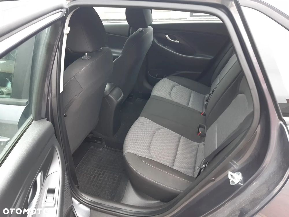 Hyundai i30 1.4 Classic + - 13