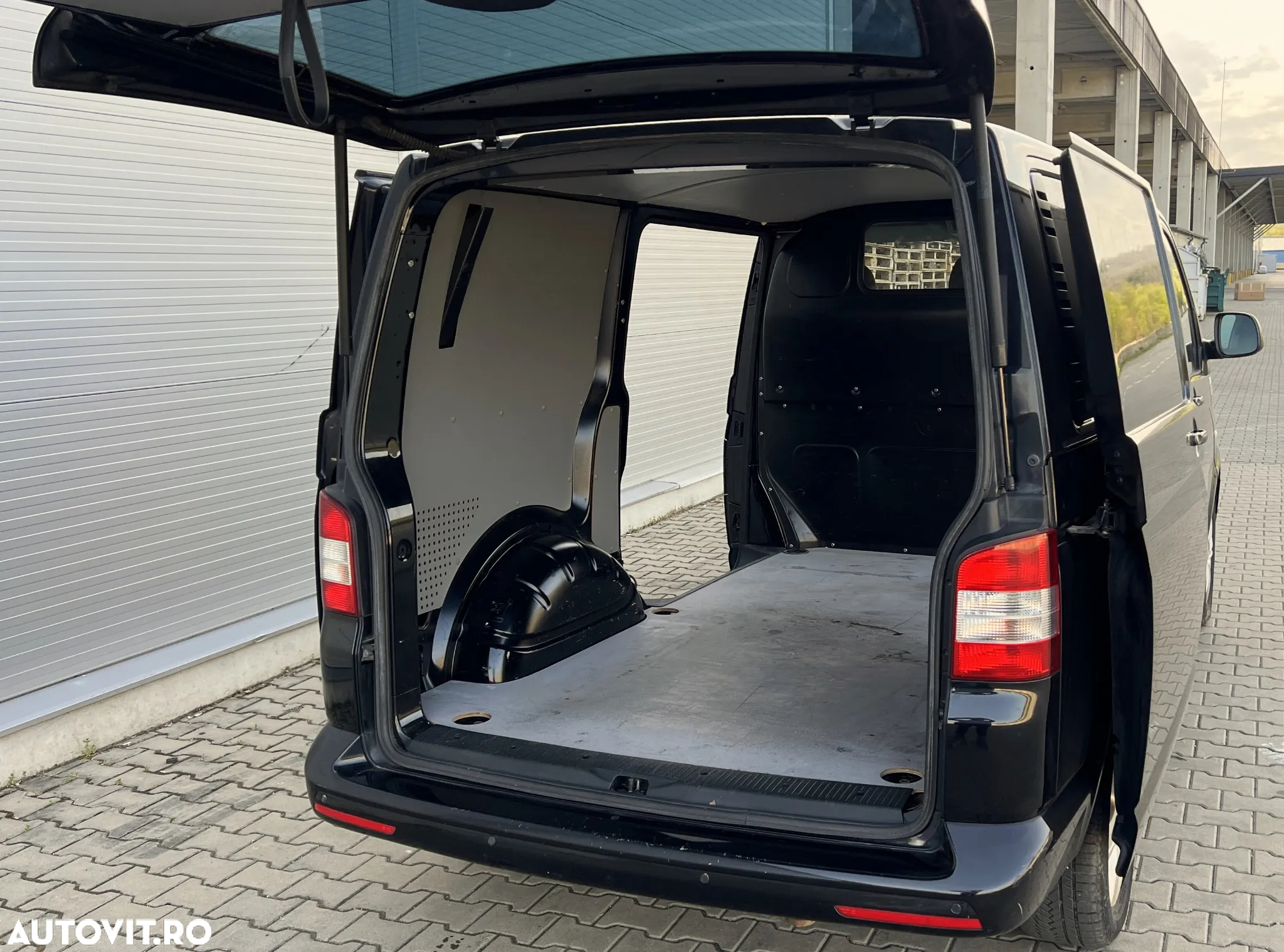 Volkswagen Transporter - 7