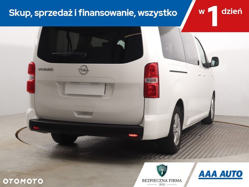 Opel Vivaro - 6