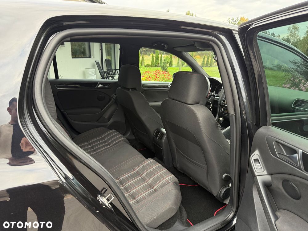 Volkswagen Golf VI 2.0 TSI GTI DSG - 19