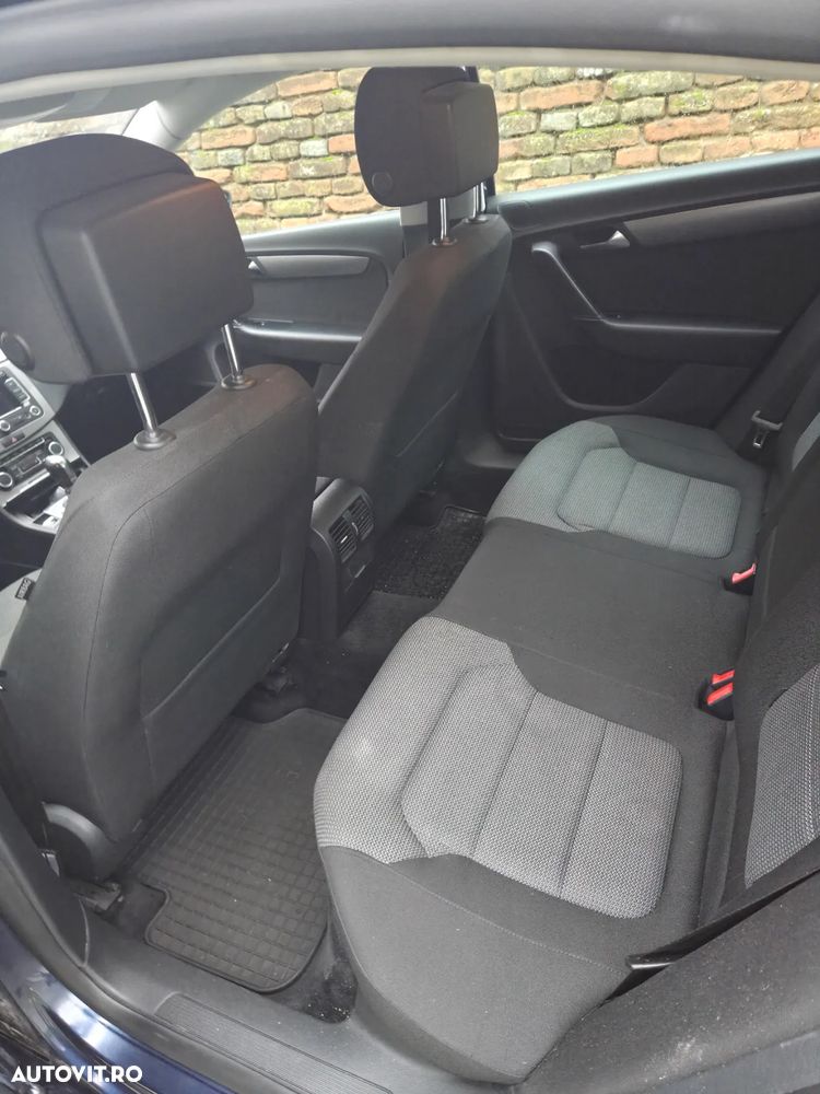 Volkswagen Passat Variant 2.0 TDI 4Motion BlueMotion Technology Comfortline DSG - 8