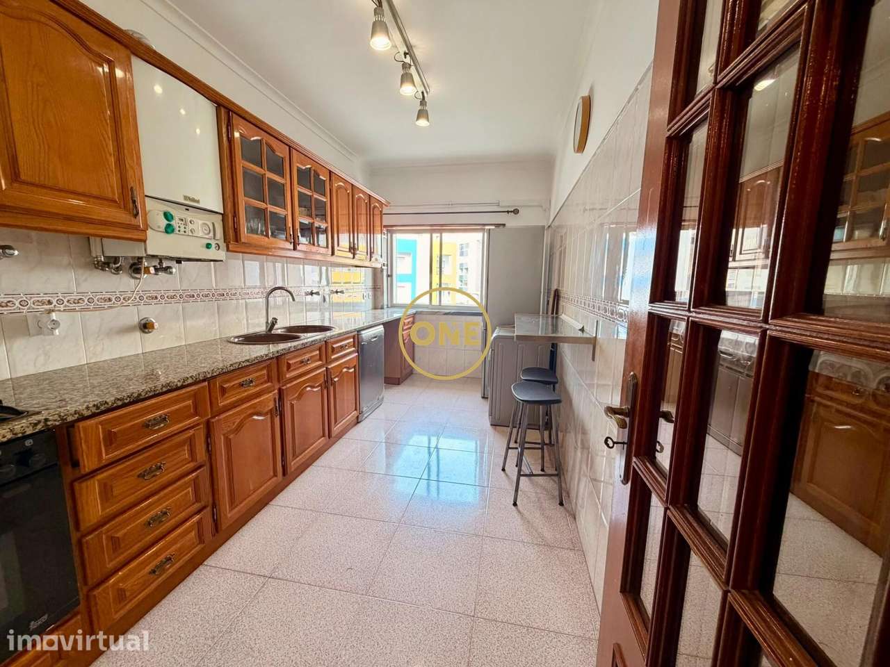 APARTAMENTO T2 COM ARRECADAÇÃO 111 M2 QUINTA DA MARIALVA ,CORROIOS - Grande imagem: 3/31