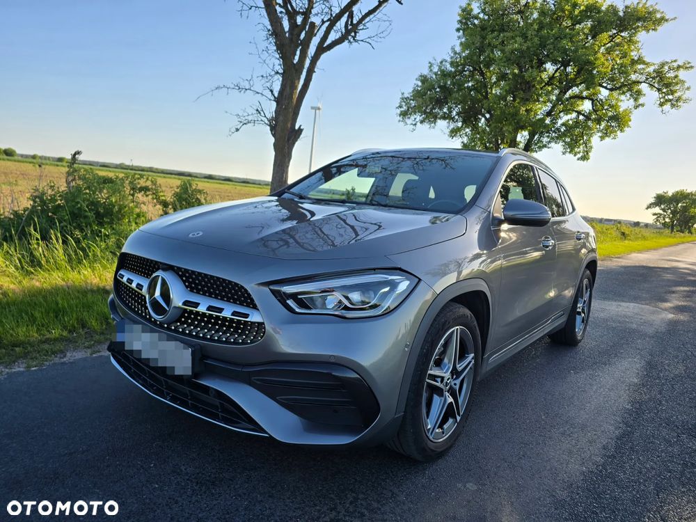 Mercedes-Benz GLA 200 d - 14