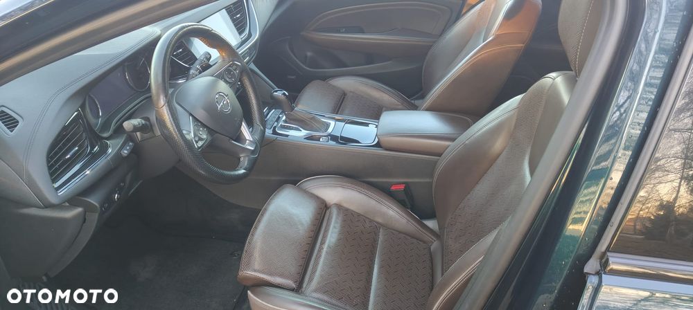 Opel Insignia 2.0 T 4x4 Exclusive S&S - 23