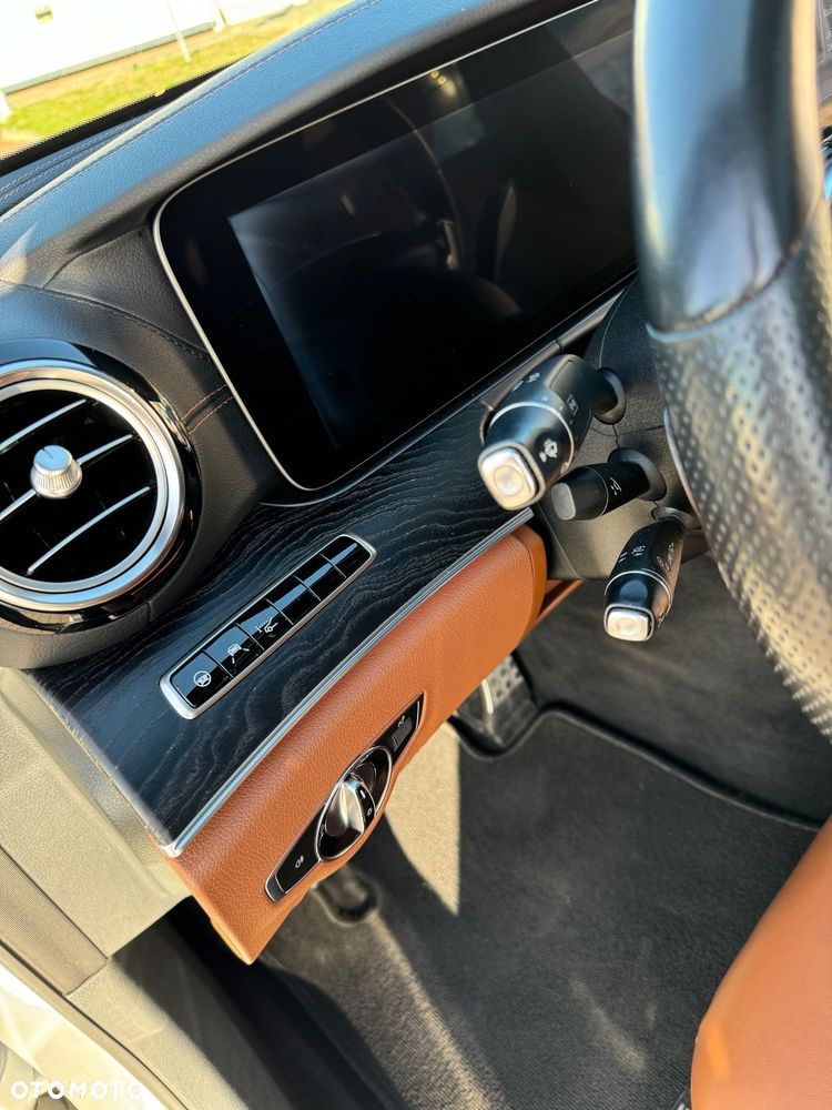 Mercedes-Benz Klasa E 220 d 9G-TRONIC - 10