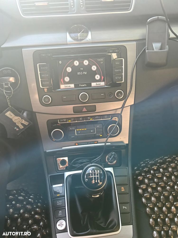 Volkswagen Passat 2.0 TDI BlueMotion Technology Comfortline - 16
