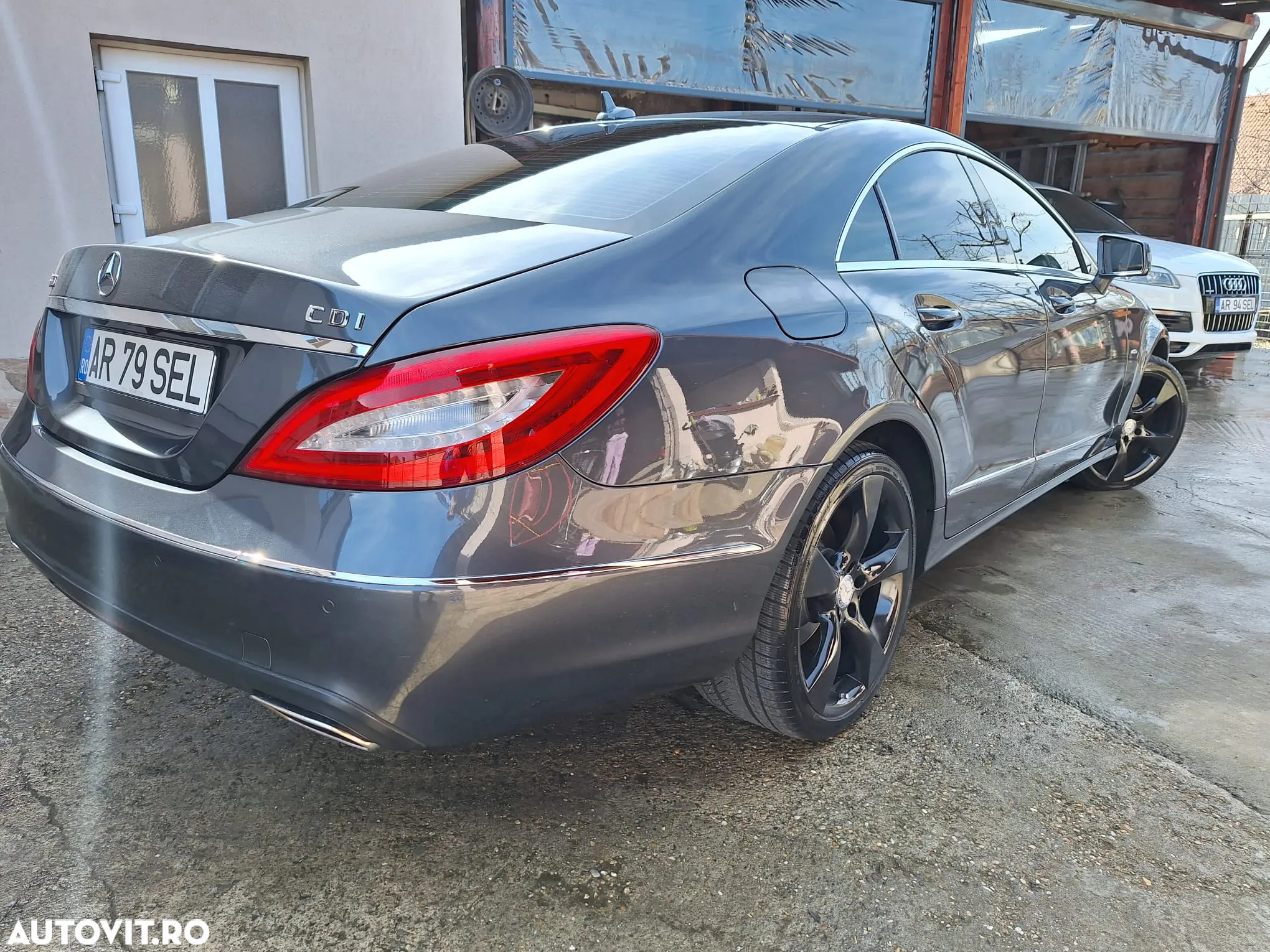 Mercedes-Benz CLS - 12