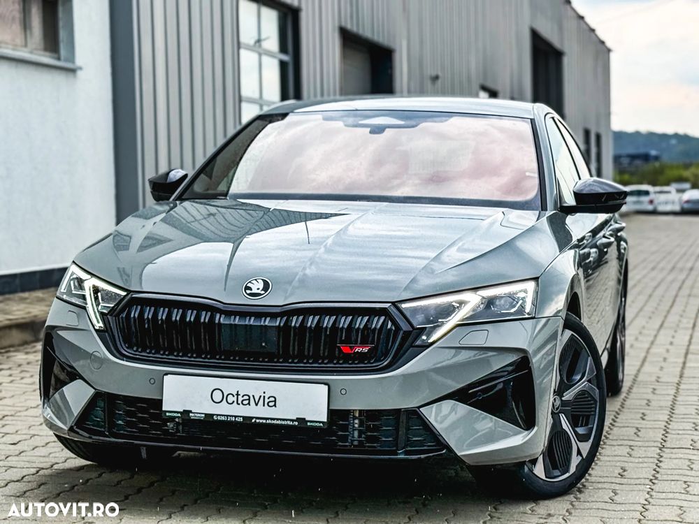 Skoda Octavia 2.0 TSI 265 CP DSG RS - 38