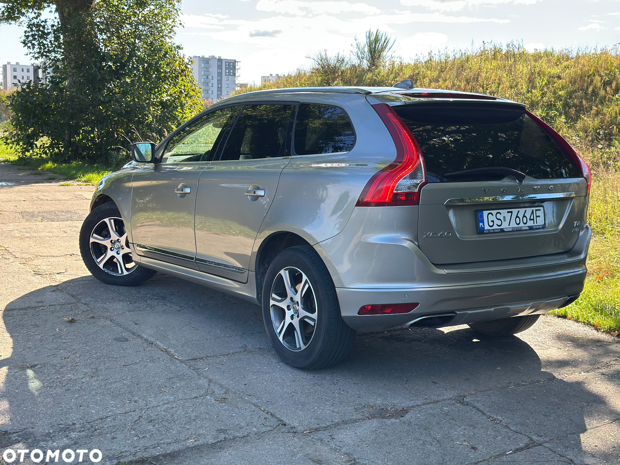 Volvo XC 60 T6 AWD Momentum - 6
