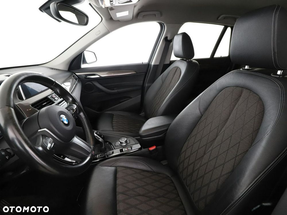 BMW X1 sDrive20i xLine - 14