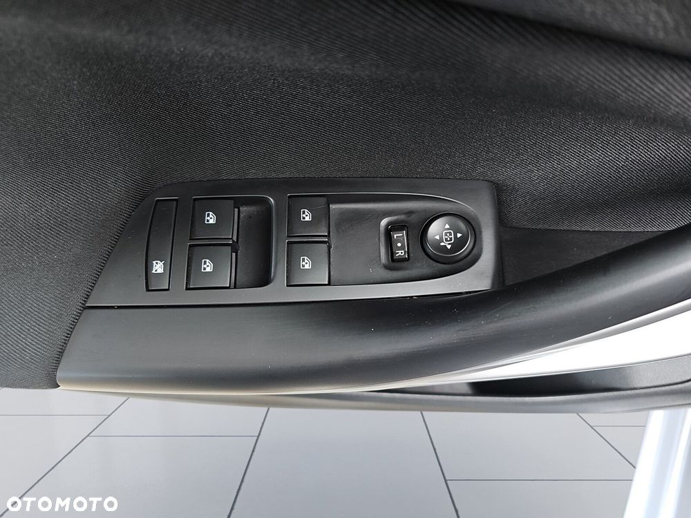 Opel Astra V 1.2 T Edition S&S - 16