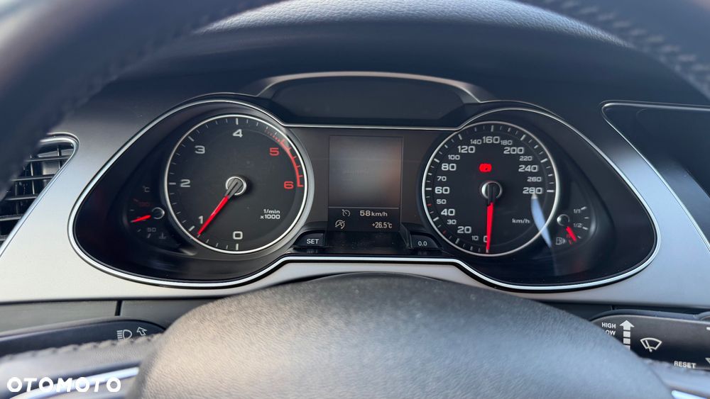 Audi A4 Avant 2.0 TDI DPF clean diesel Ambiente - 16