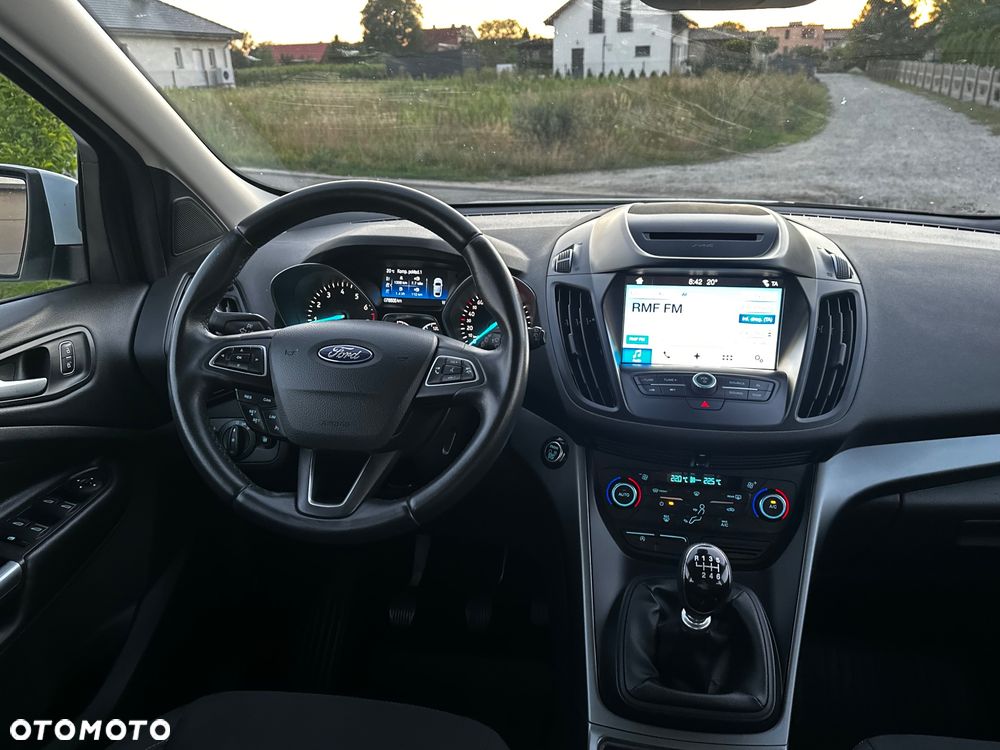 Ford Kuga - 18