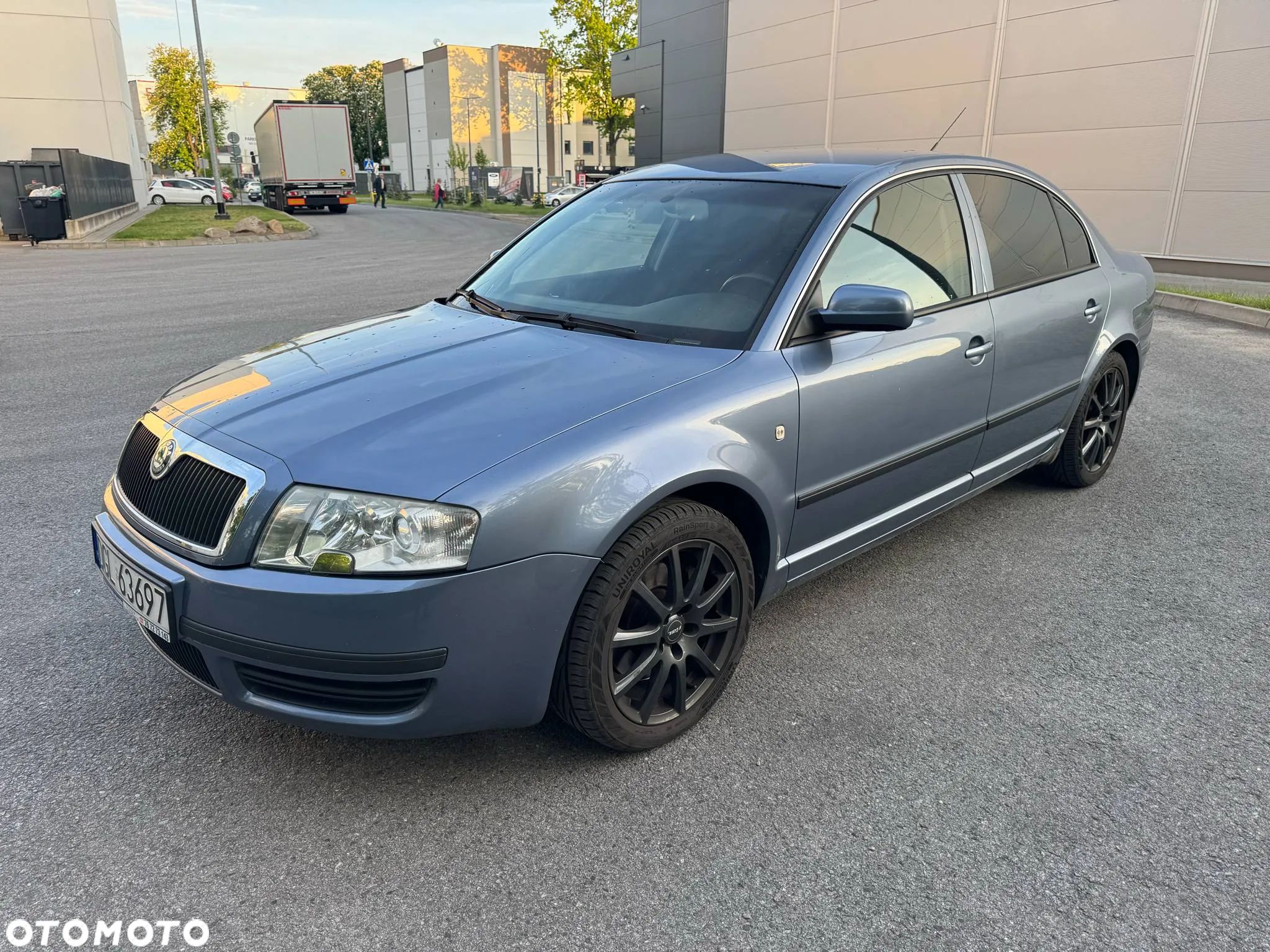 Skoda Superb 2.8 V6 Comfort - 1