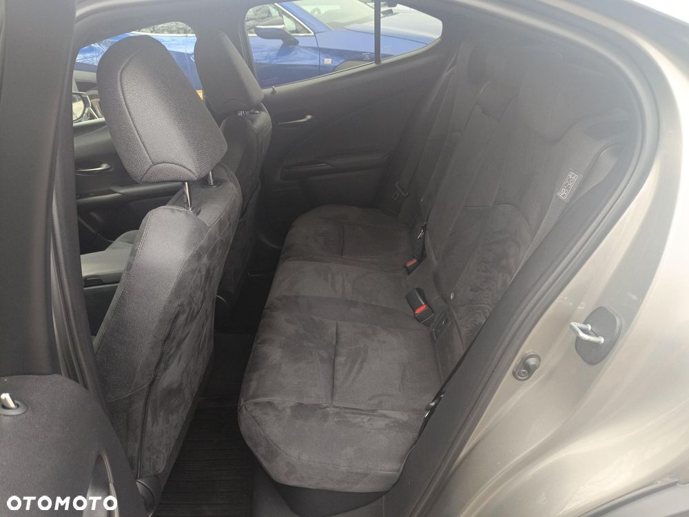 Lexus UX 250h GPF Business 2WD - 14