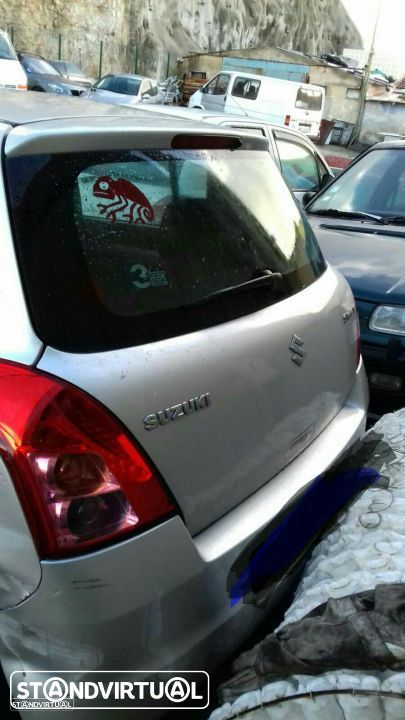 Suzuki Swift  2008  1.3 gasolina - Vende -se peças . - 1