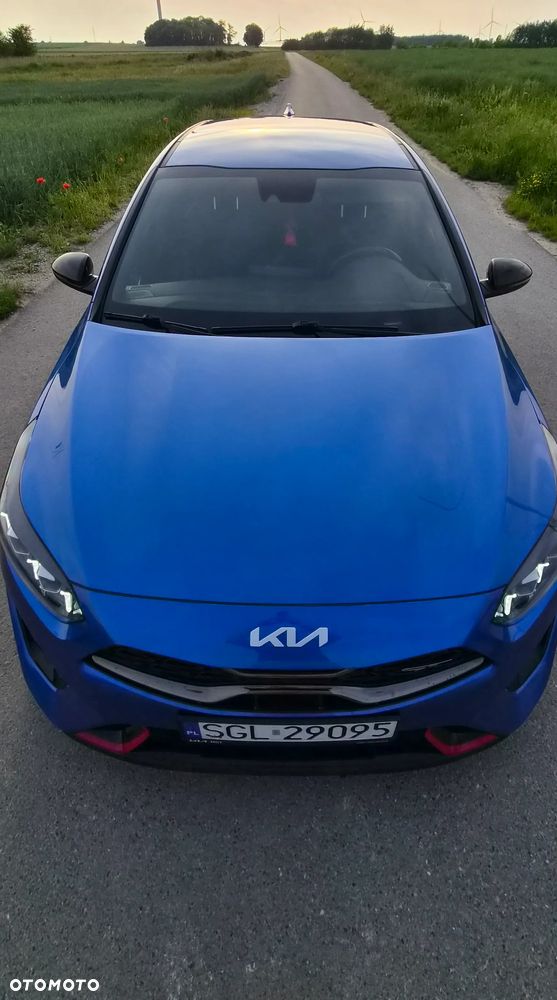 Kia Ceed - 8