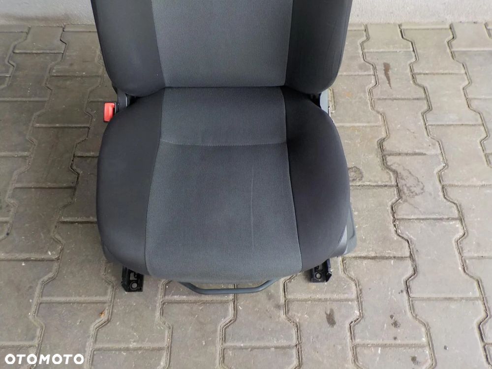 VW CRAFTER LIFT FOTEL SIEDZENIE KIEROWCY - 2