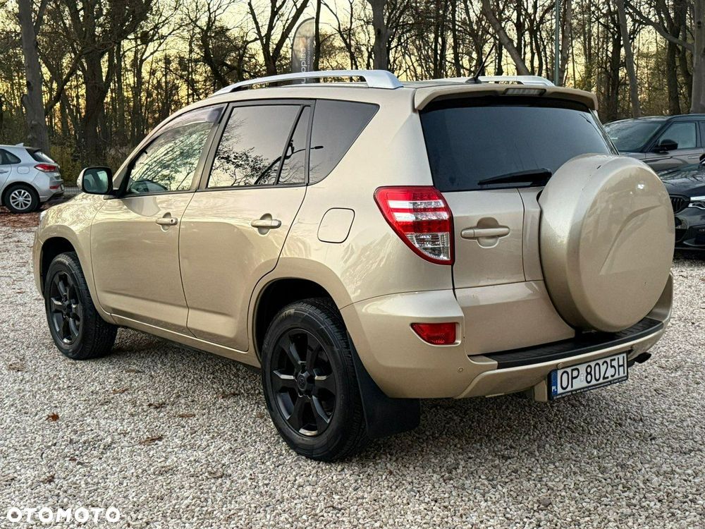 Toyota RAV4 - 18