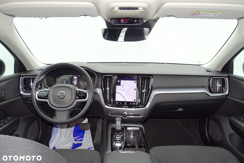Volvo V60 T6 AWD Recharge Geartronic RDesign Expression - 32