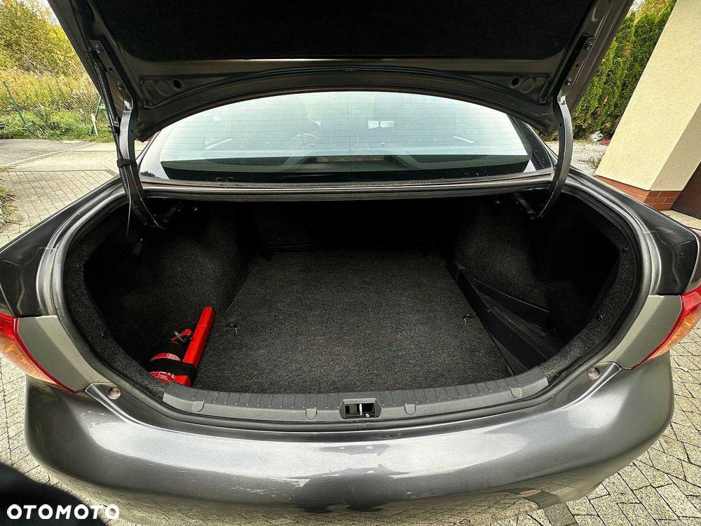 Toyota Corolla - 8